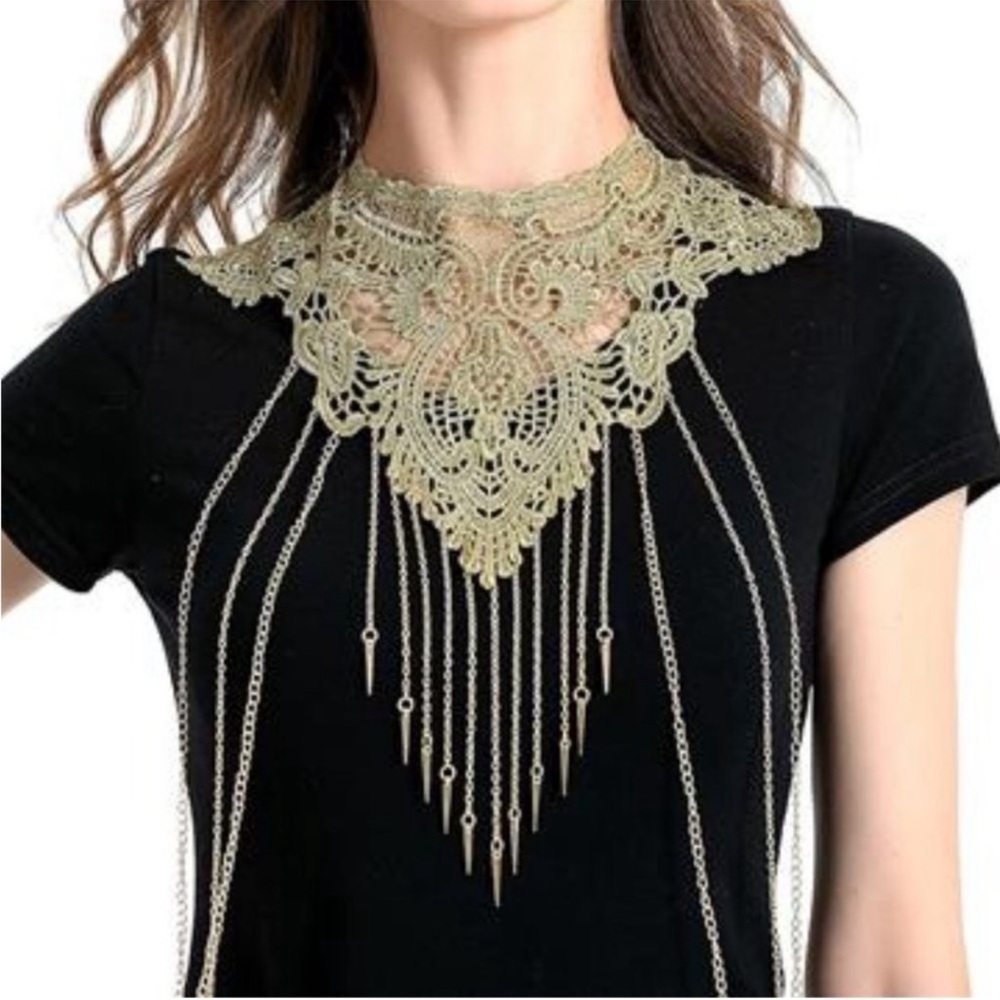 Elegant Gold Lace Necklace with Chain Details